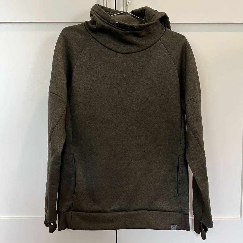 FREE PLANET Hoodie Size Medium 2 Side Pockets